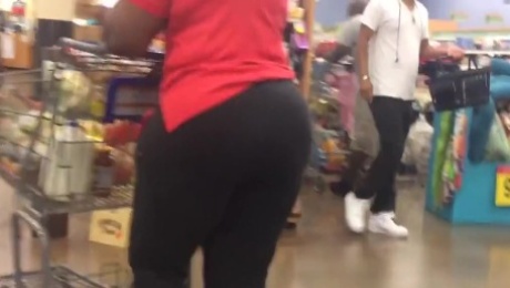 Super phat booty gilf follow 3